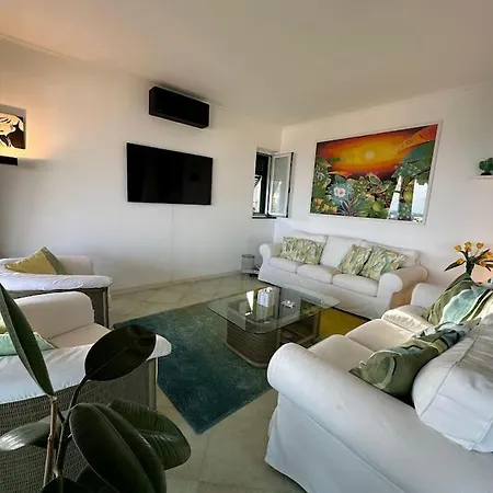 Casa Nostra Σαν Ρέμο